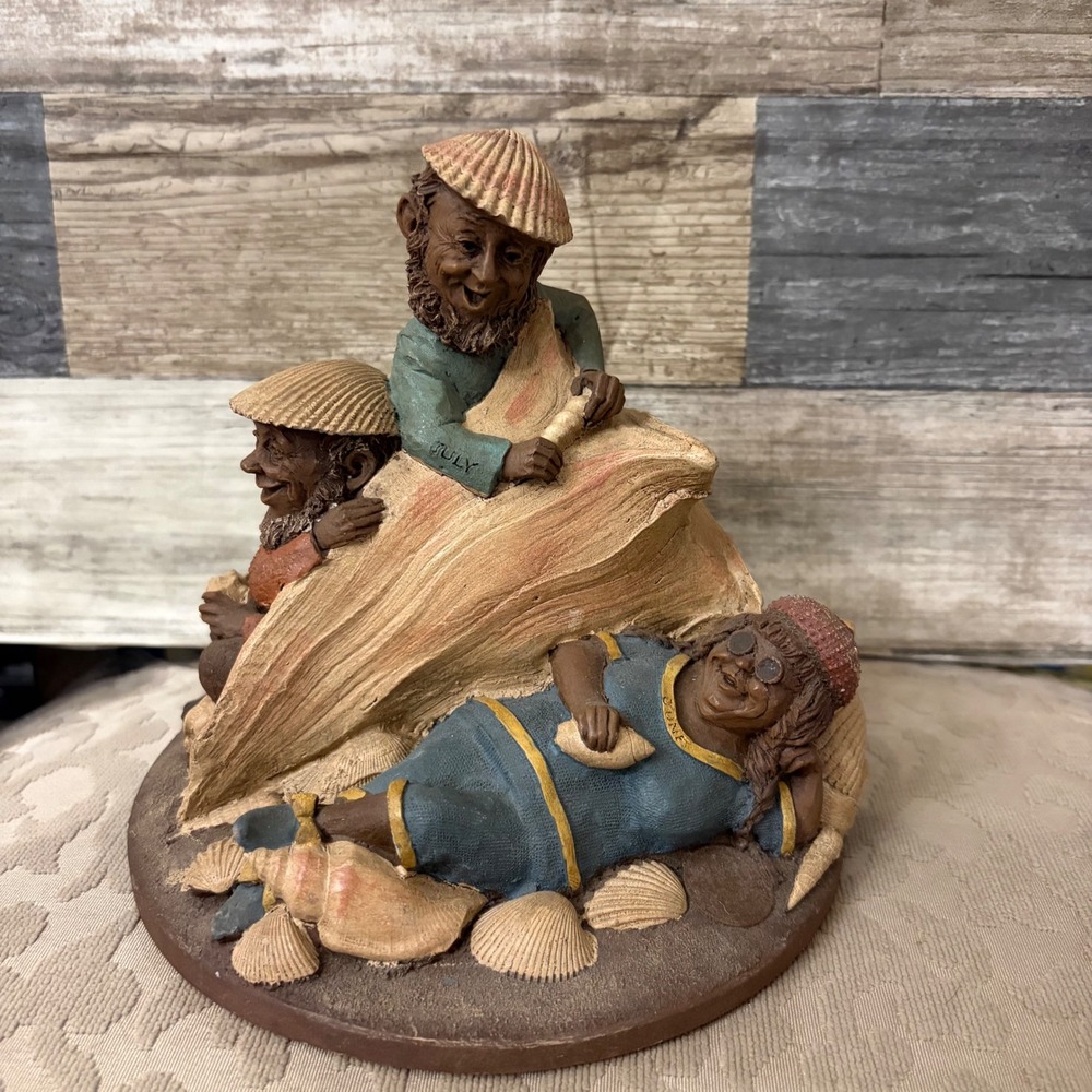 Tom Clark Cairn Studio Gnome Figurine June July August 1987 Shells 5109